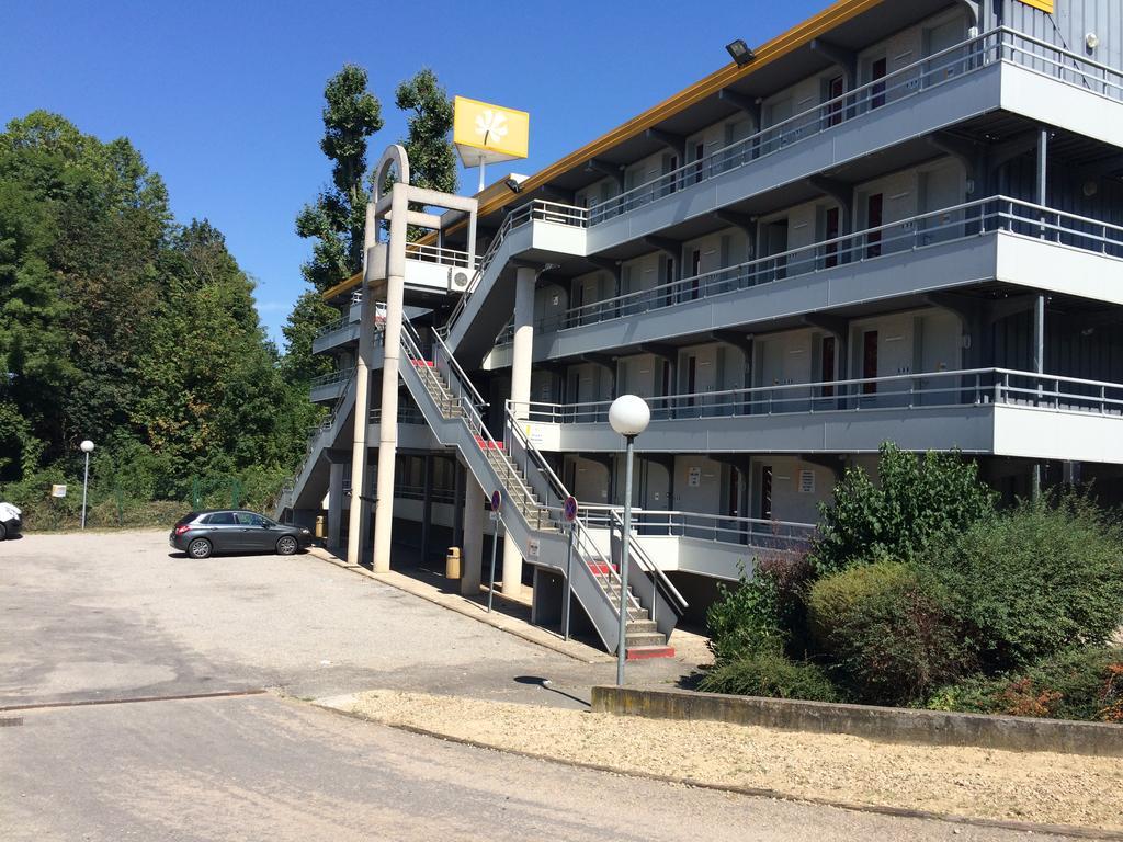 Premiere Classe Lyon Ouest - Hotel